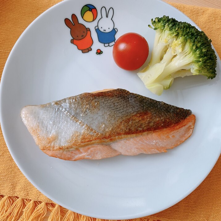 【粉不使用】鮭のムニエル風